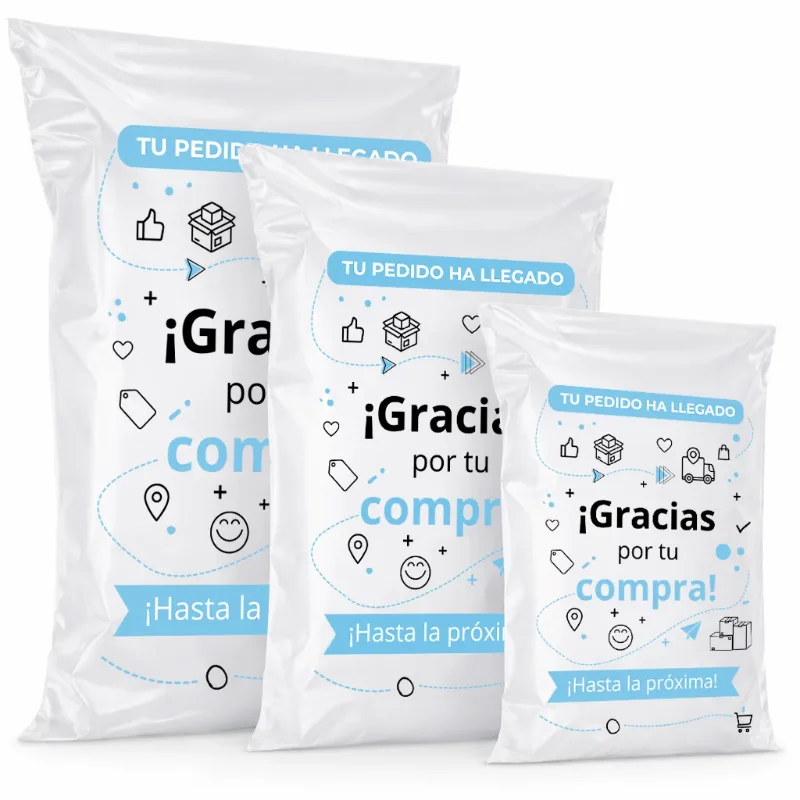 Tres bolsas e-commerce blancas de distintos tamaños, impresas con «¡Gracias por tu compra!» y dibujos de cajas